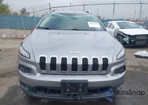 2015 Jeep Cherokee Latitude z USA, uszkodzony, nr VIN 1C4PJLCS8FW584602